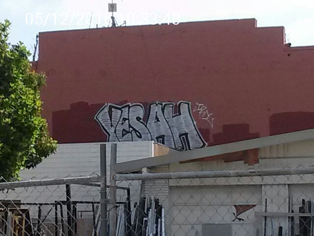 Graffiti at 454 Shotwell St