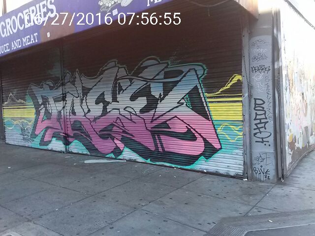 Graffiti at 2146 MISSION ST