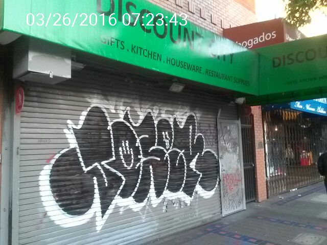 Graffiti at 2762 MISSION ST