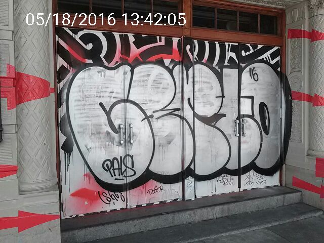 Graffiti at 445 Geary St