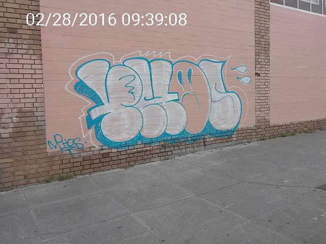 Graffiti at 290 07TH AVE
