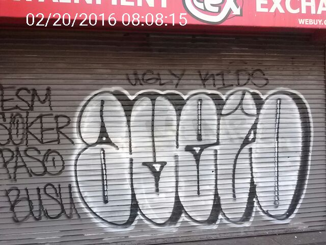 Graffiti at 2757 MISSION ST