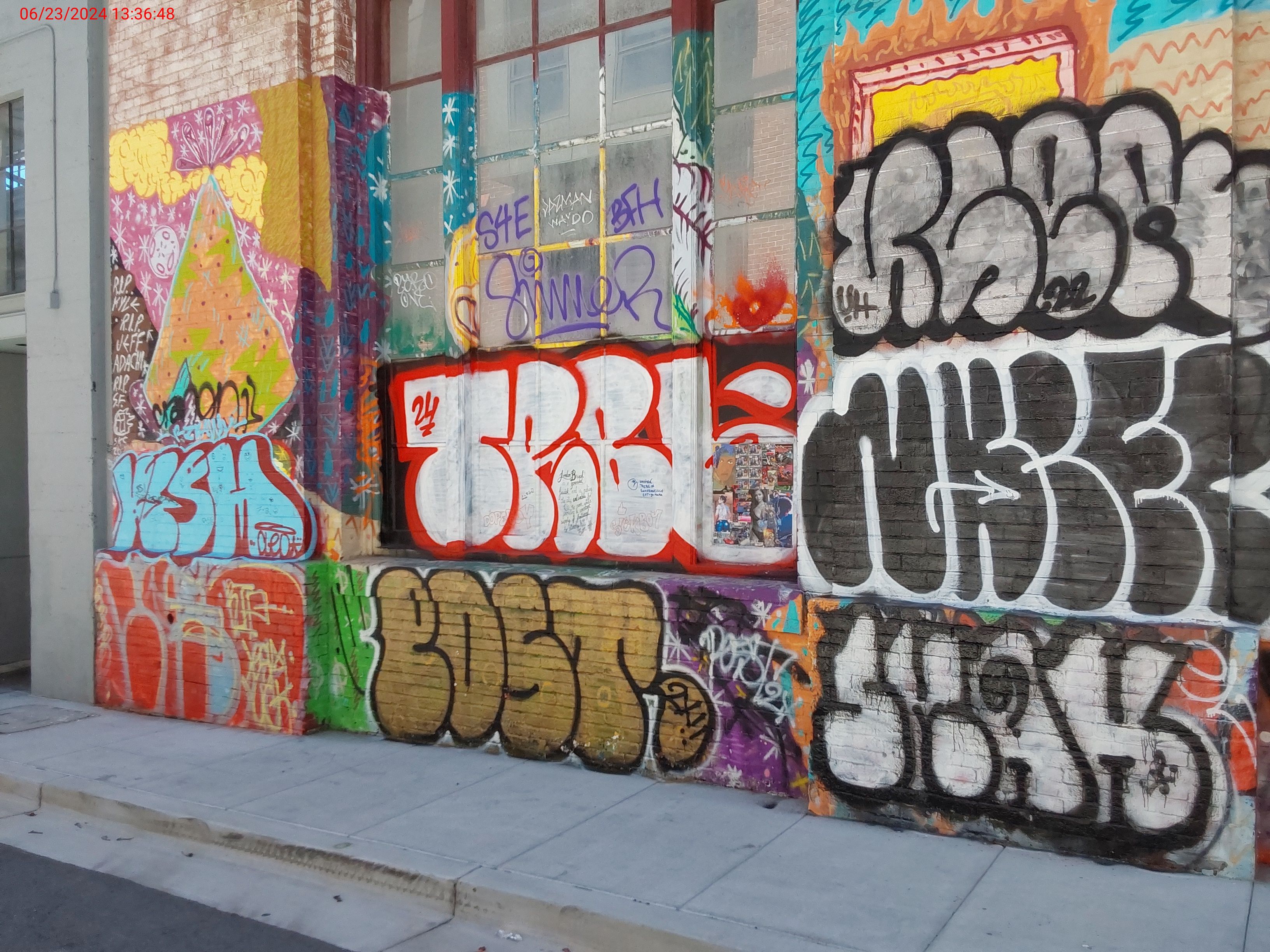 Graffiti at 7 Heron St