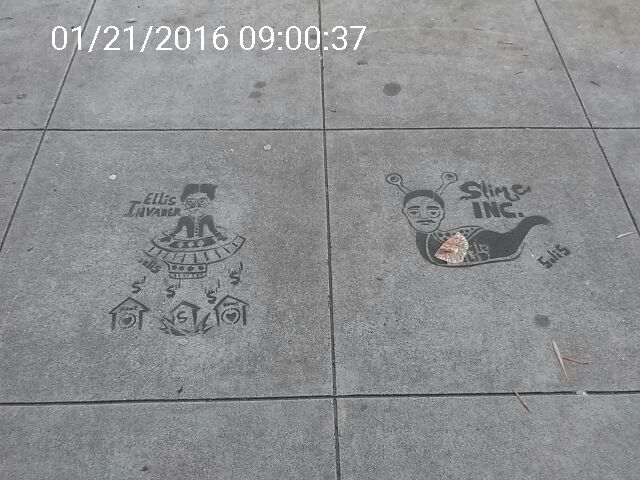 Graffiti at 700 VALENCIA ST