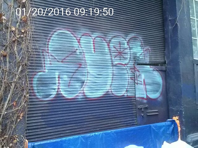 Graffiti at 2170 FOLSOM ST