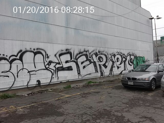Graffiti at 989 FOLSOM ST