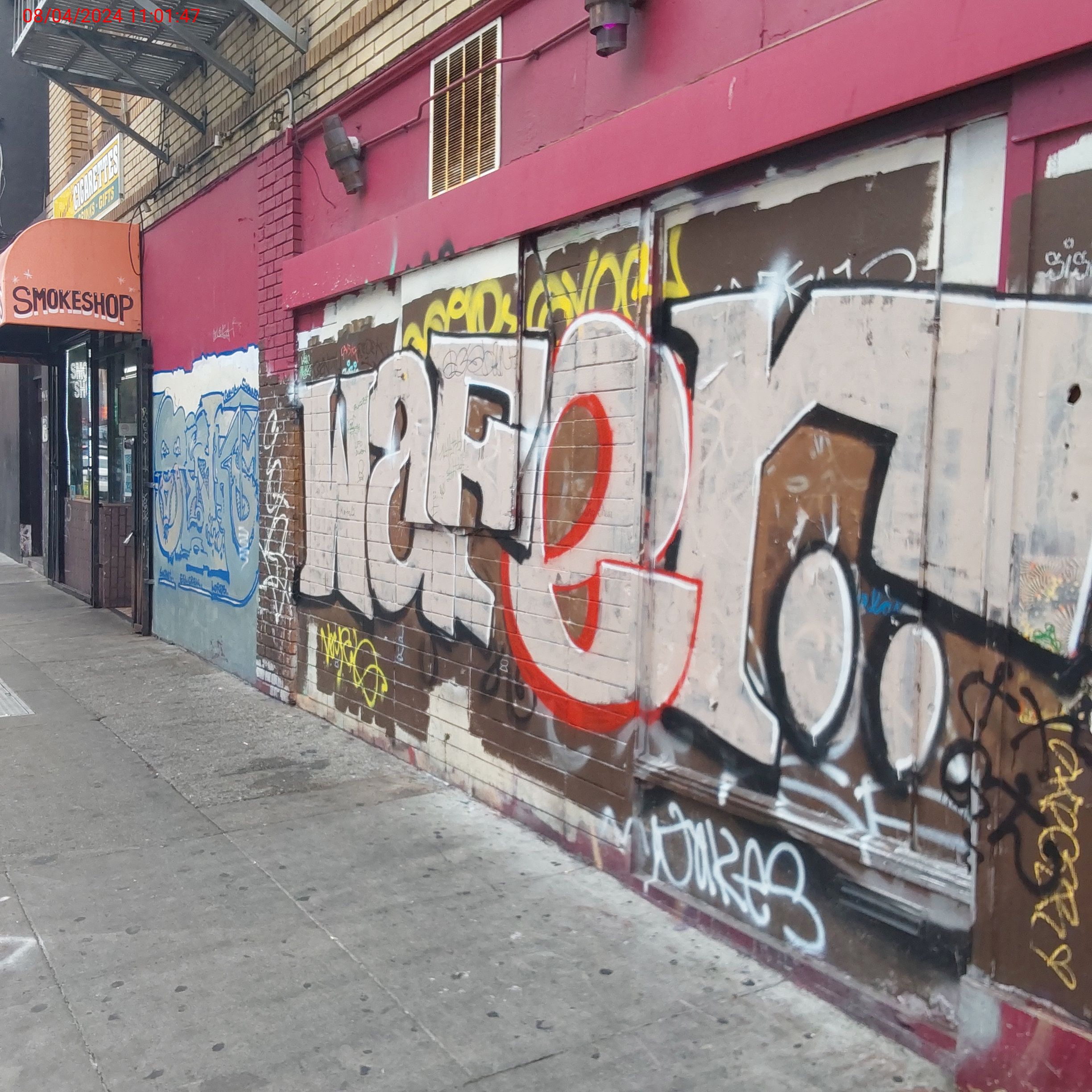 Graffiti at 808 LARKIN ST
