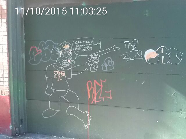 Graffiti at 135 HYDE ST