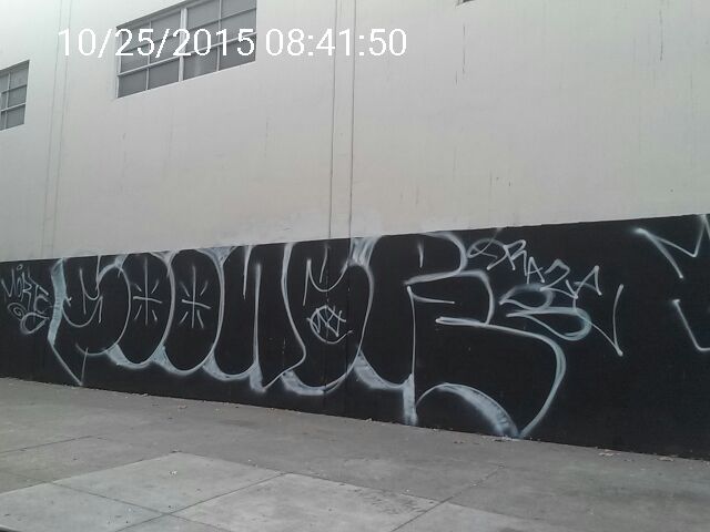 Graffiti at 1300 BRYANT ST