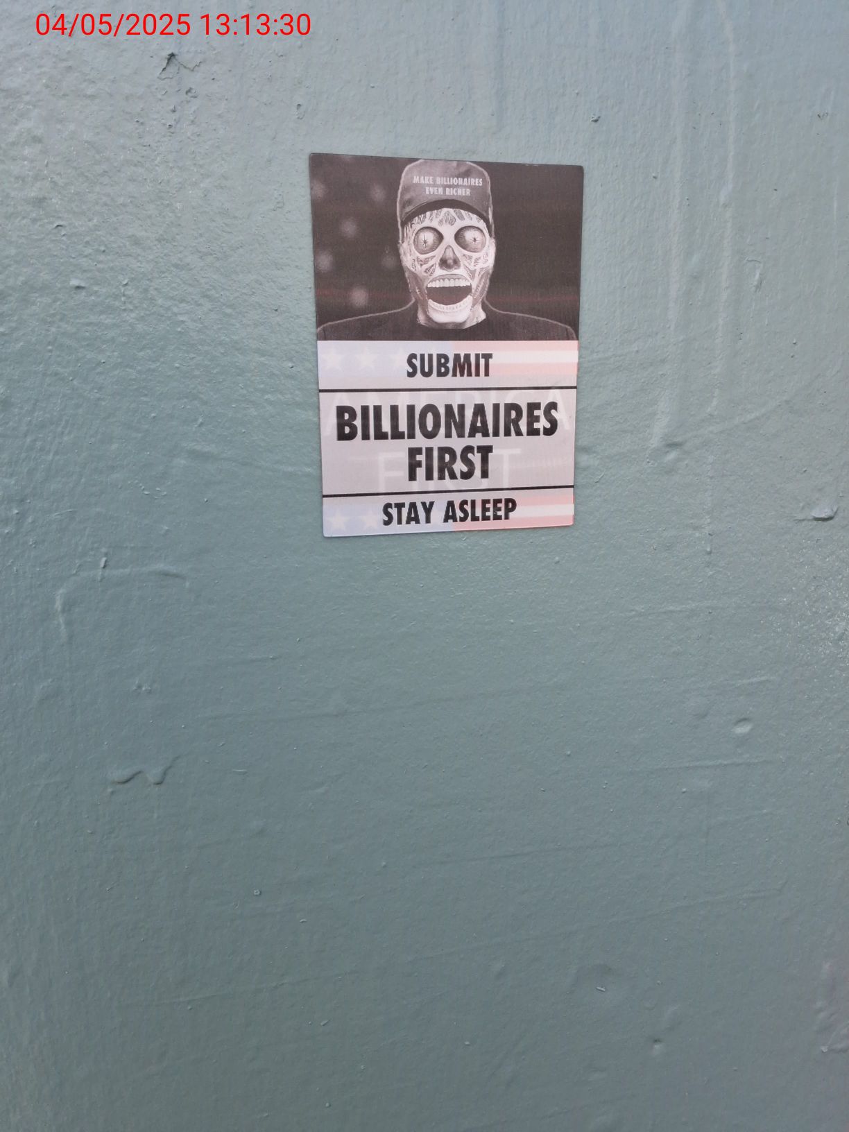 Graffiti at 3353 26TH ST