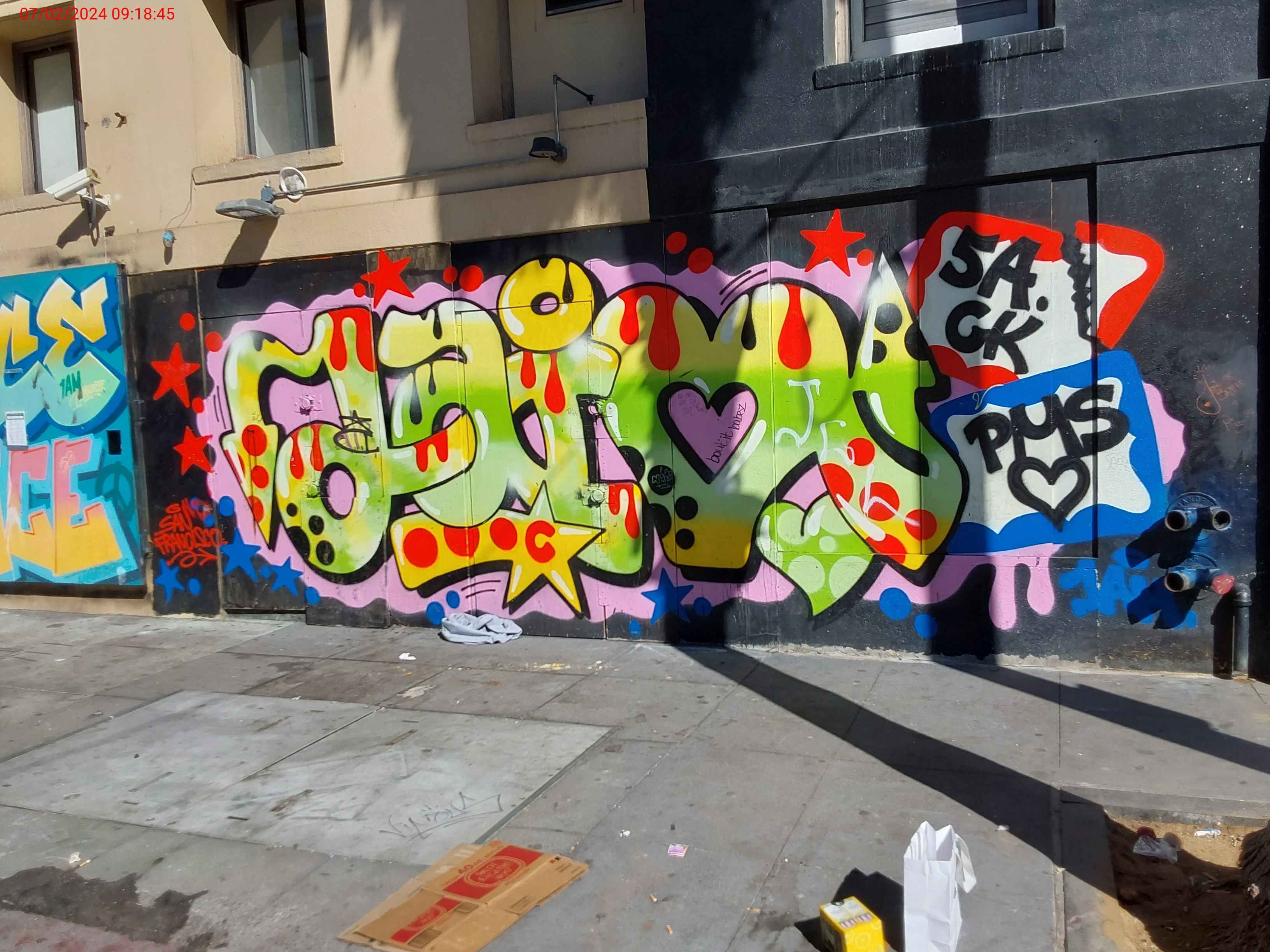 Graffiti at 1000 HOWARD ST