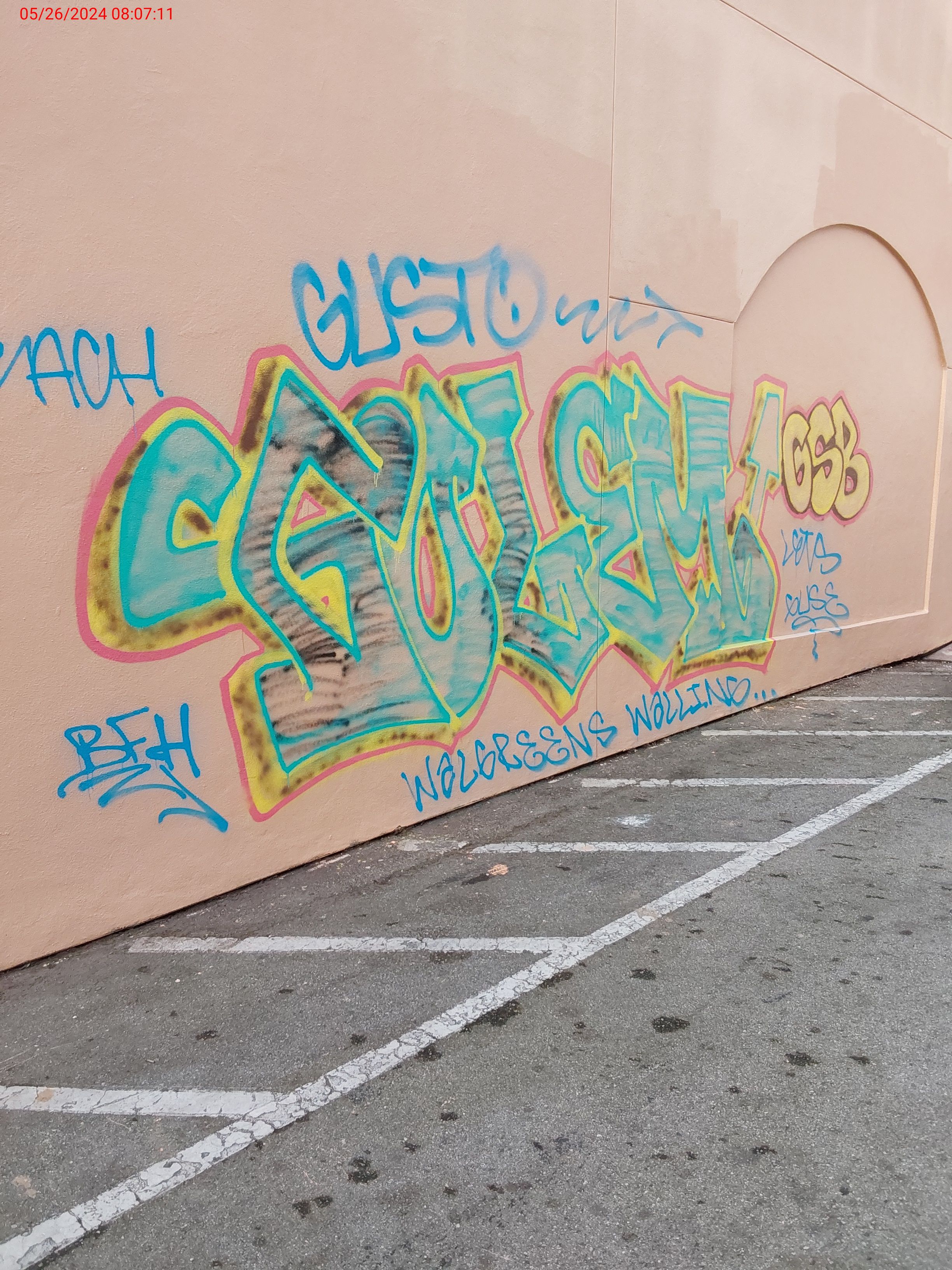 Graffiti at 1189 POTRERO AVE