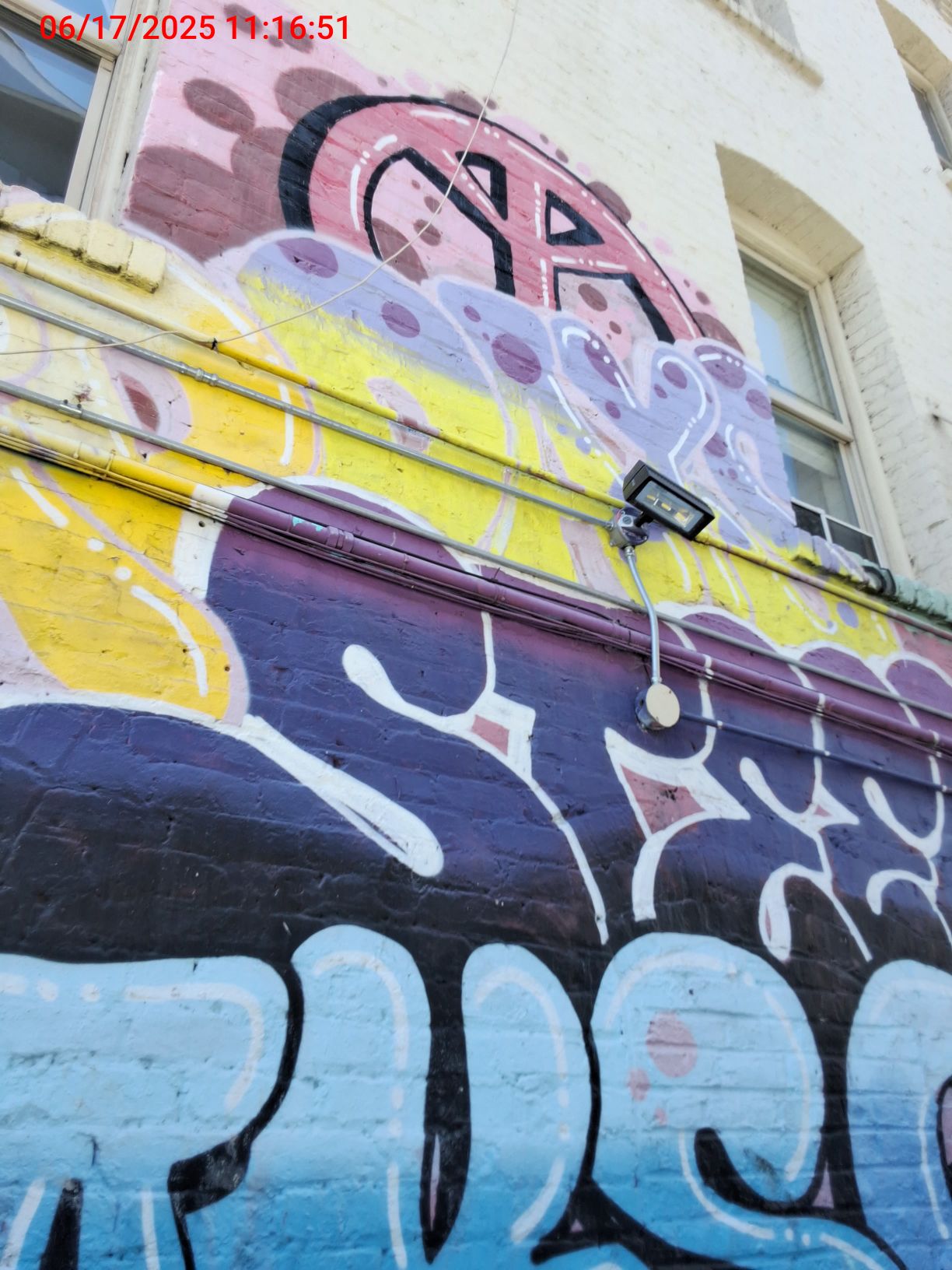 Graffiti at 1121 POLK ST