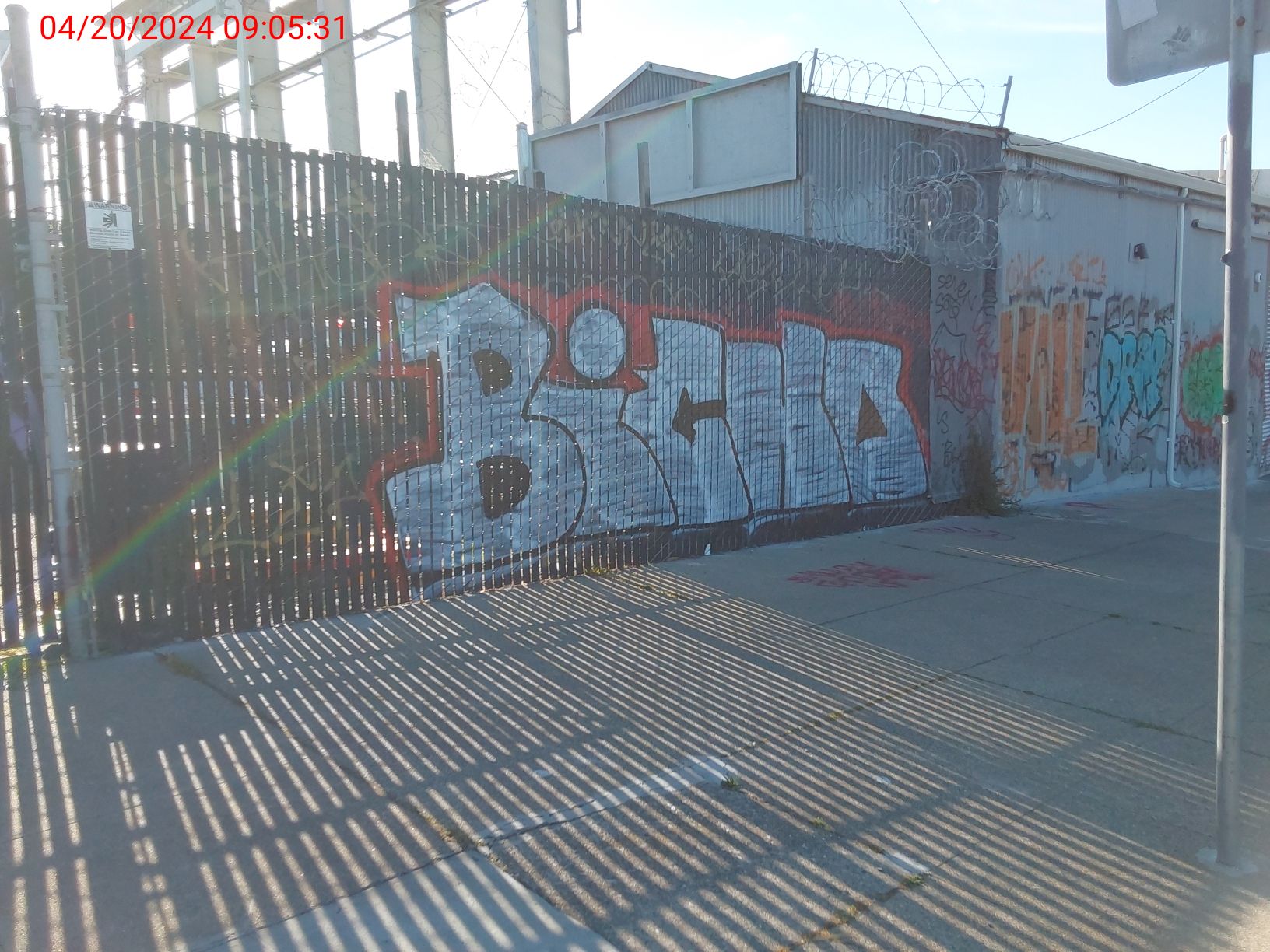 Graffiti at 1431 San Bruno Ave