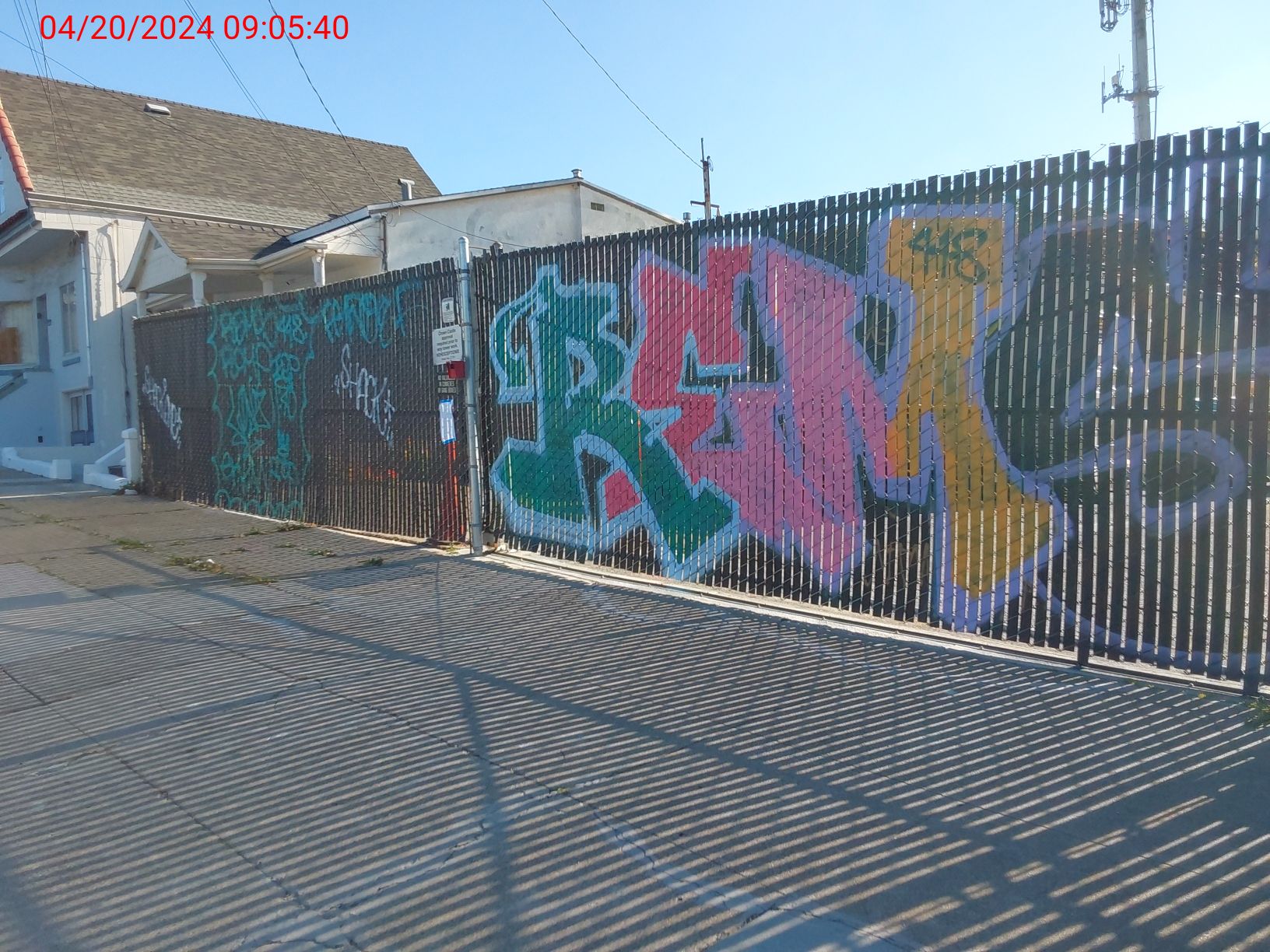 Graffiti at 1431 San Bruno Ave
