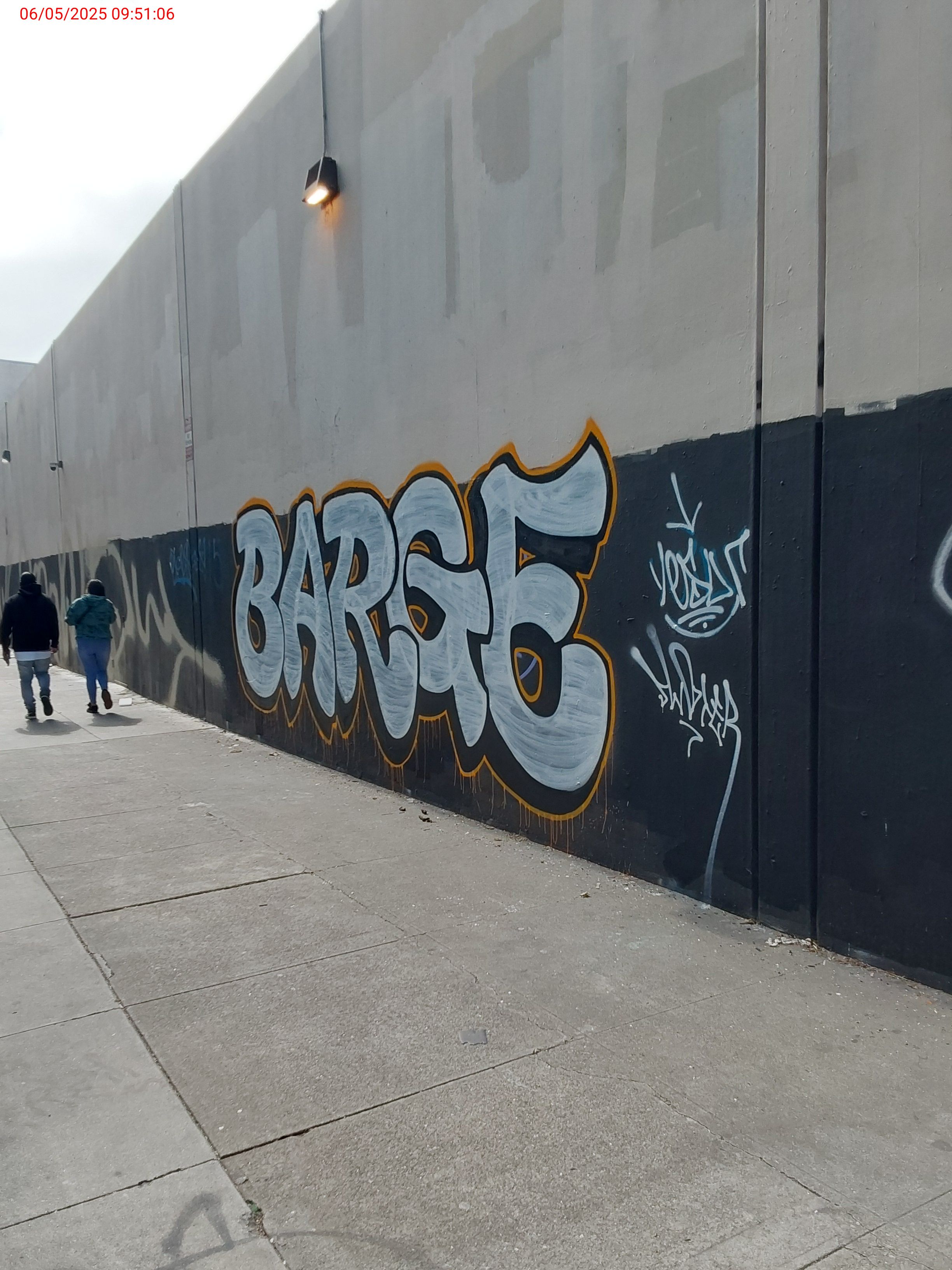 Graffiti at 1300 BRYANT ST