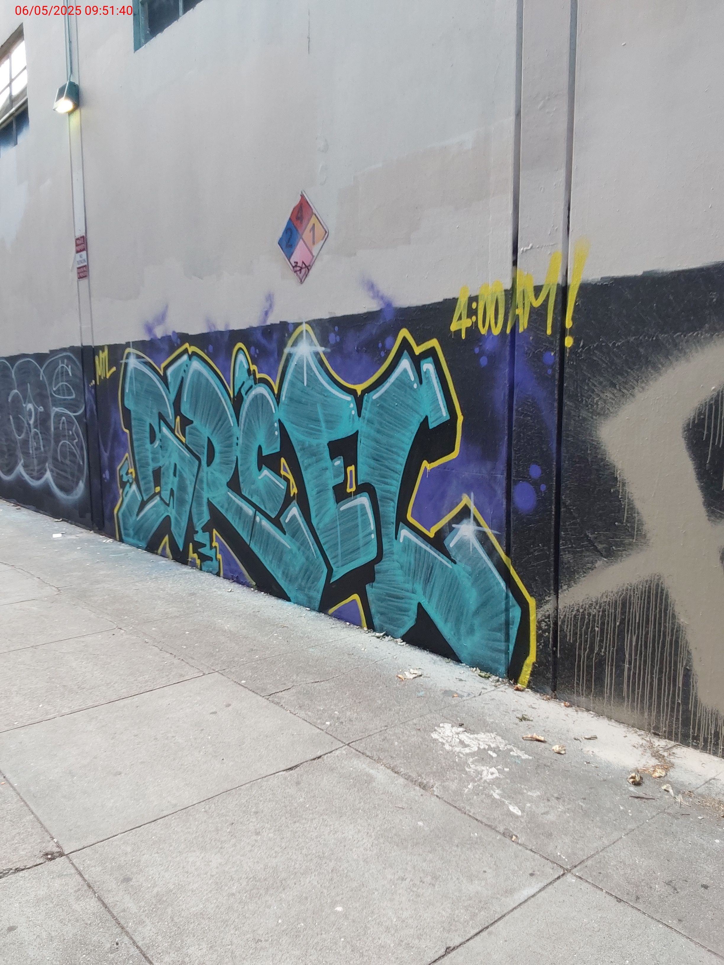 Graffiti at 1300 BRYANT ST