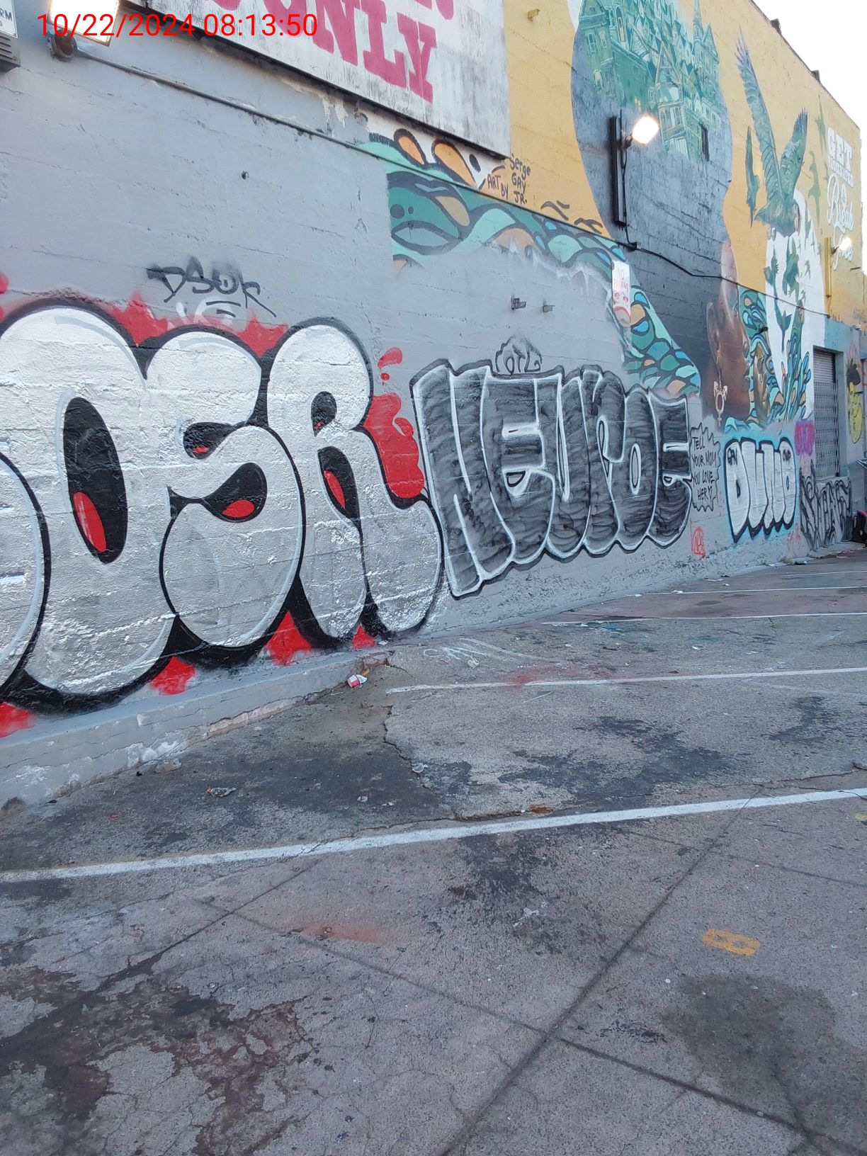 Graffiti at 989 Post St