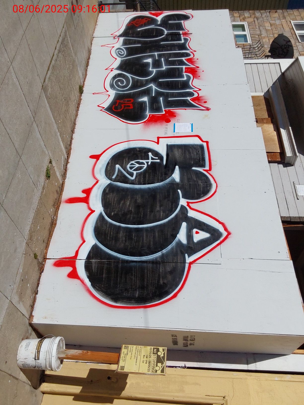 Graffiti at 20 Church St