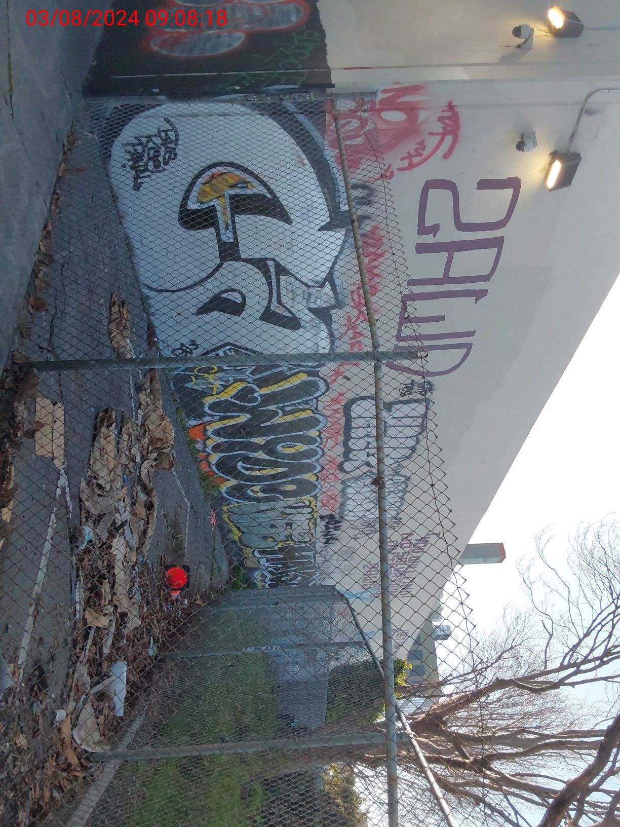 Graffiti at 1300 BRYANT ST