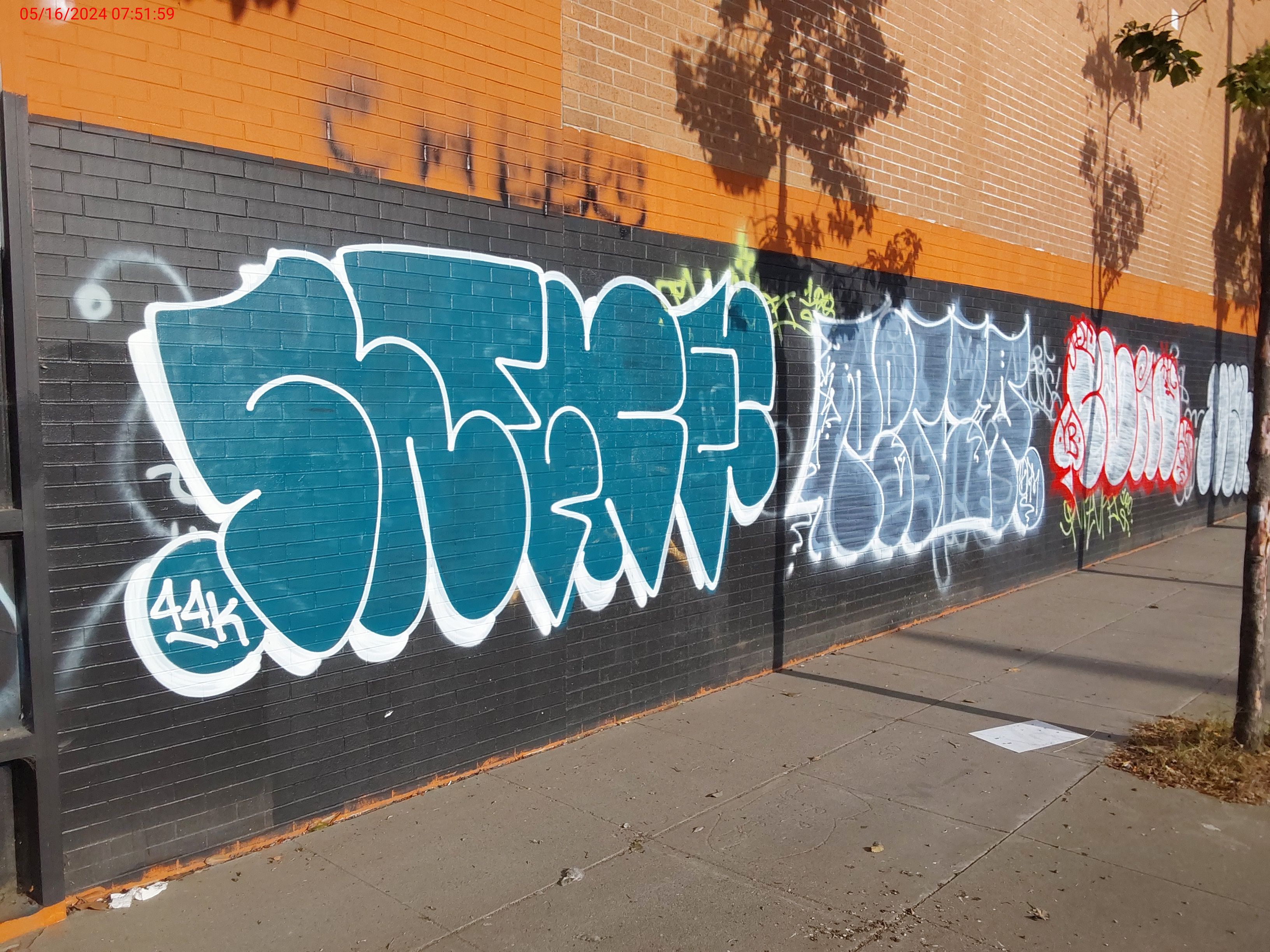 Graffiti at 2700 3RD ST