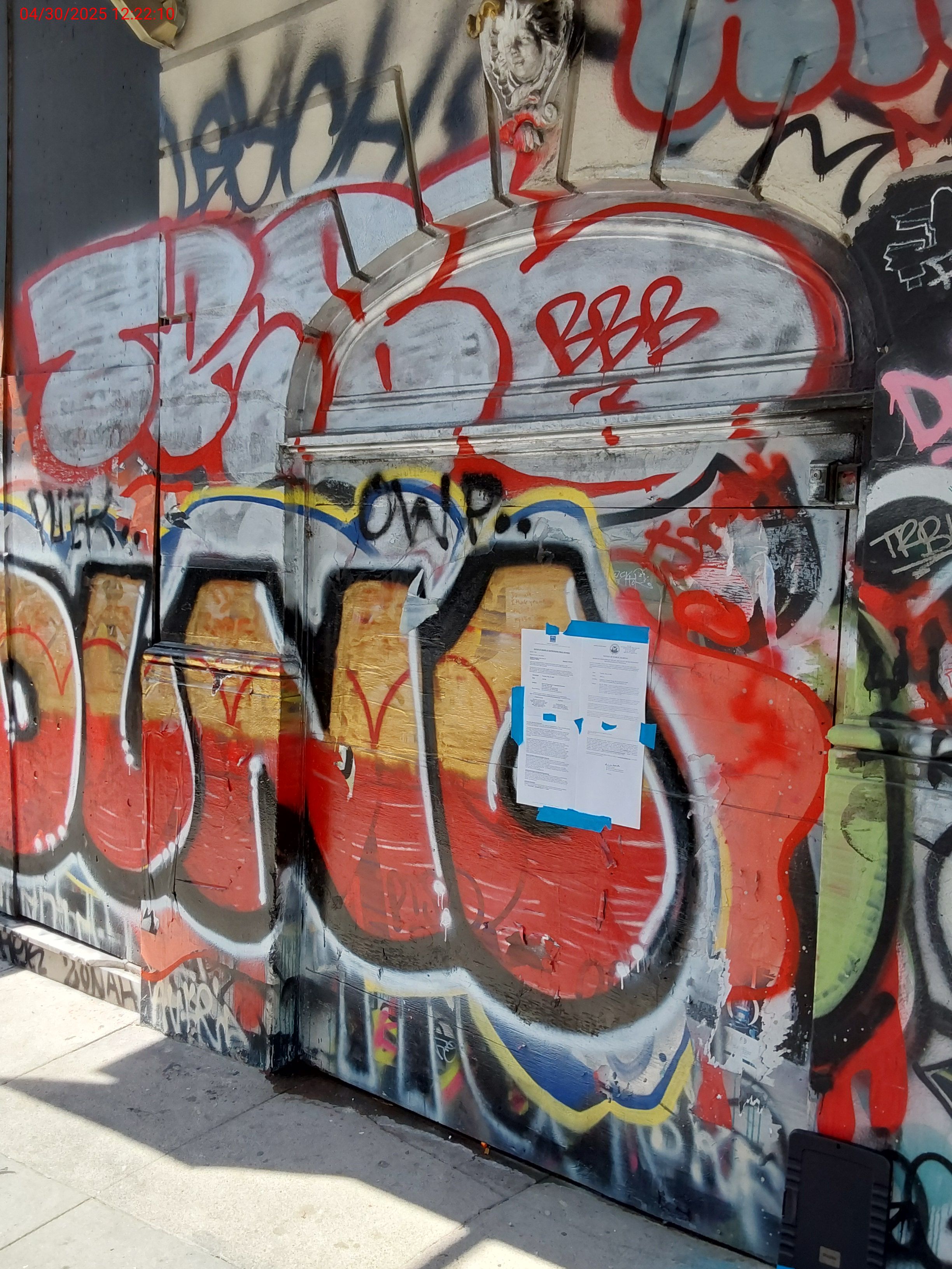 Graffiti at 625 HYDE ST