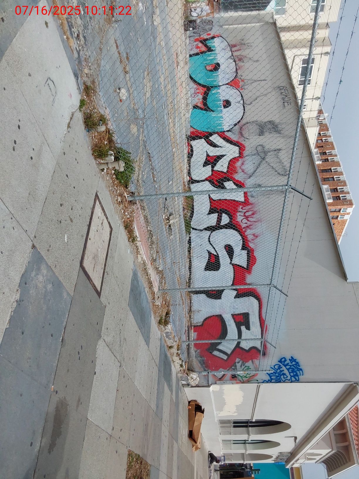 Graffiti at 2900 Mission St