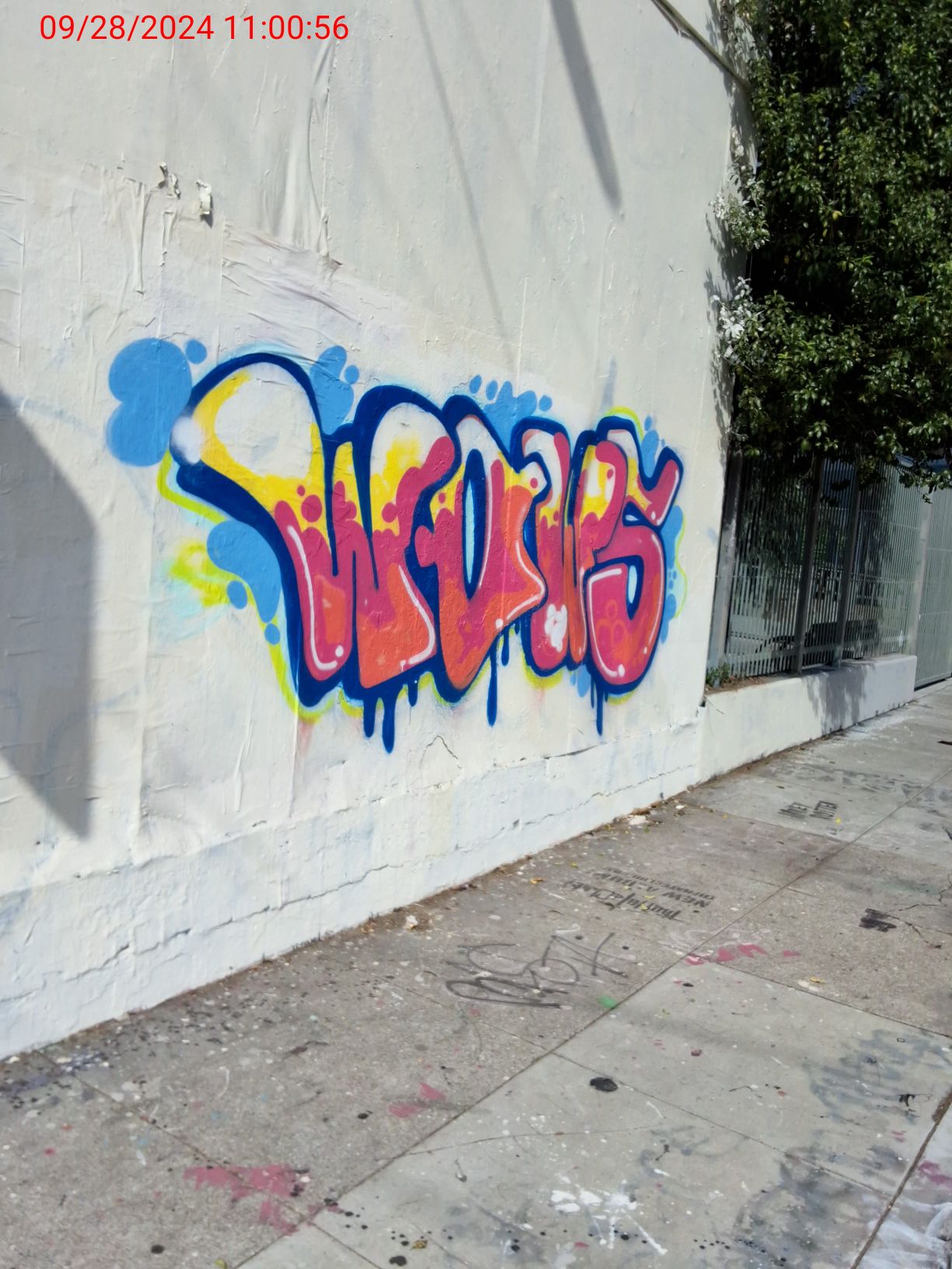 Graffiti at 80 Duboce Ave