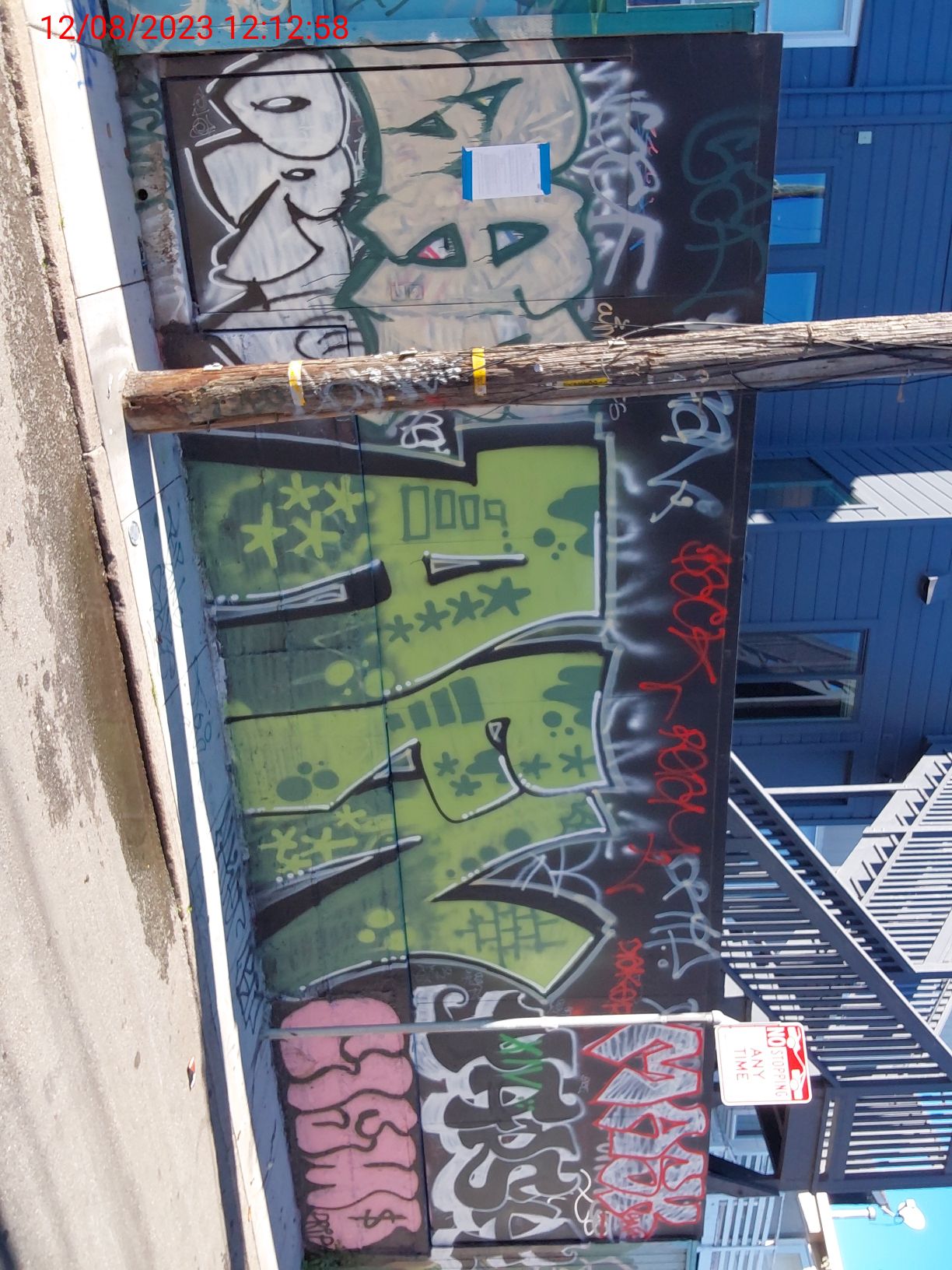 Graffiti at 2853 FOLSOM ST