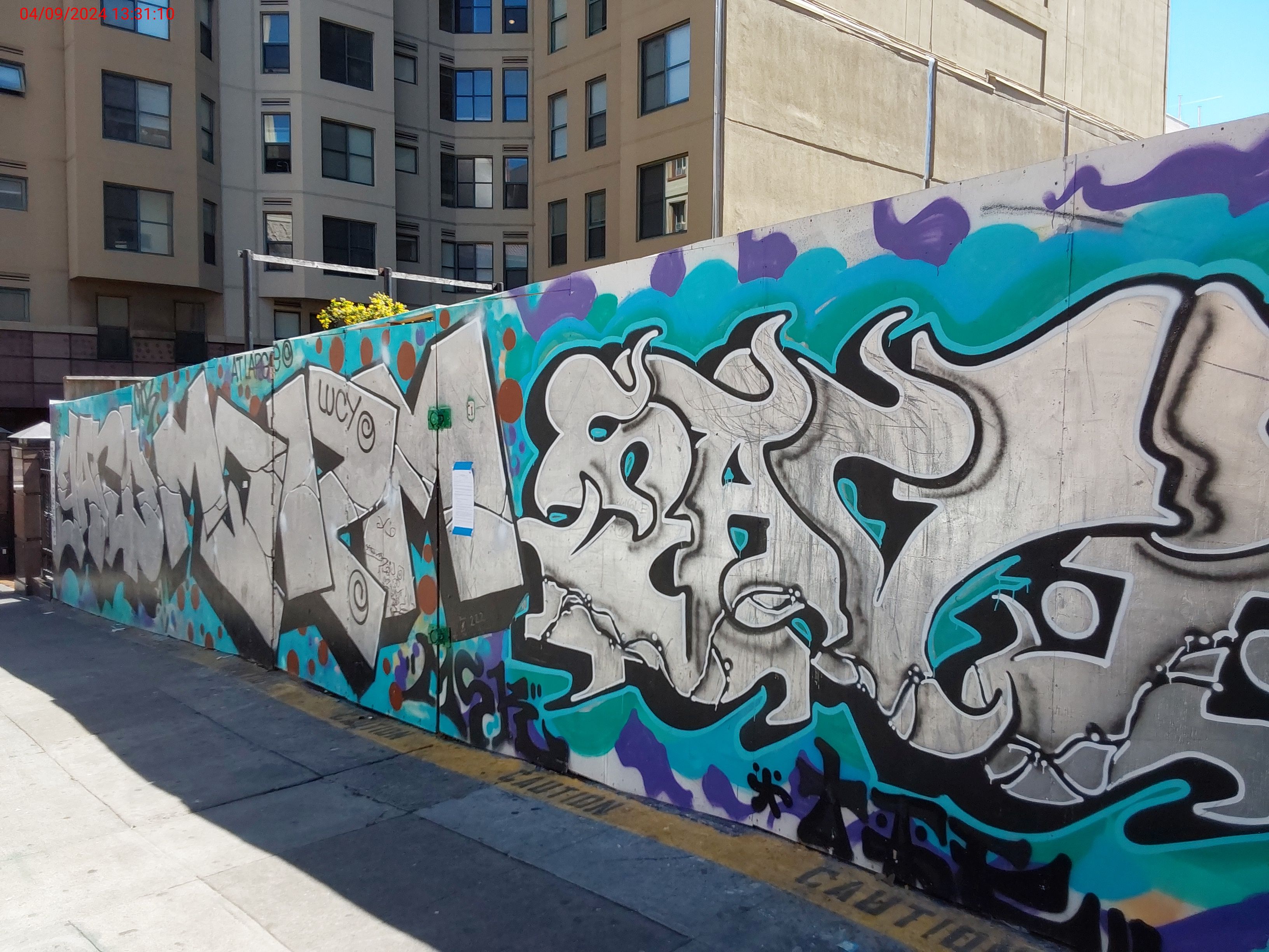 Graffiti at 651 Geary St