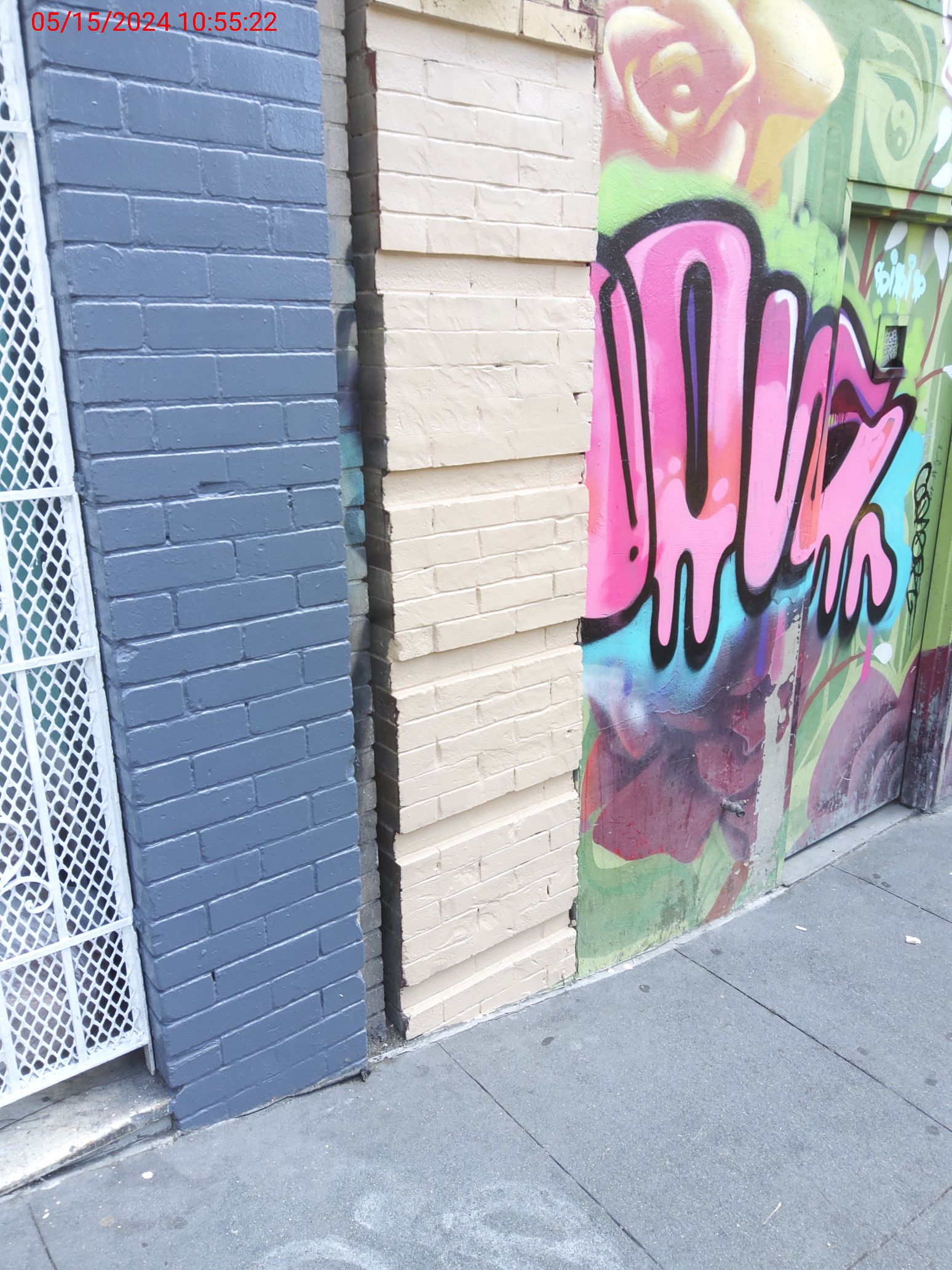 Graffiti at 149 06TH ST