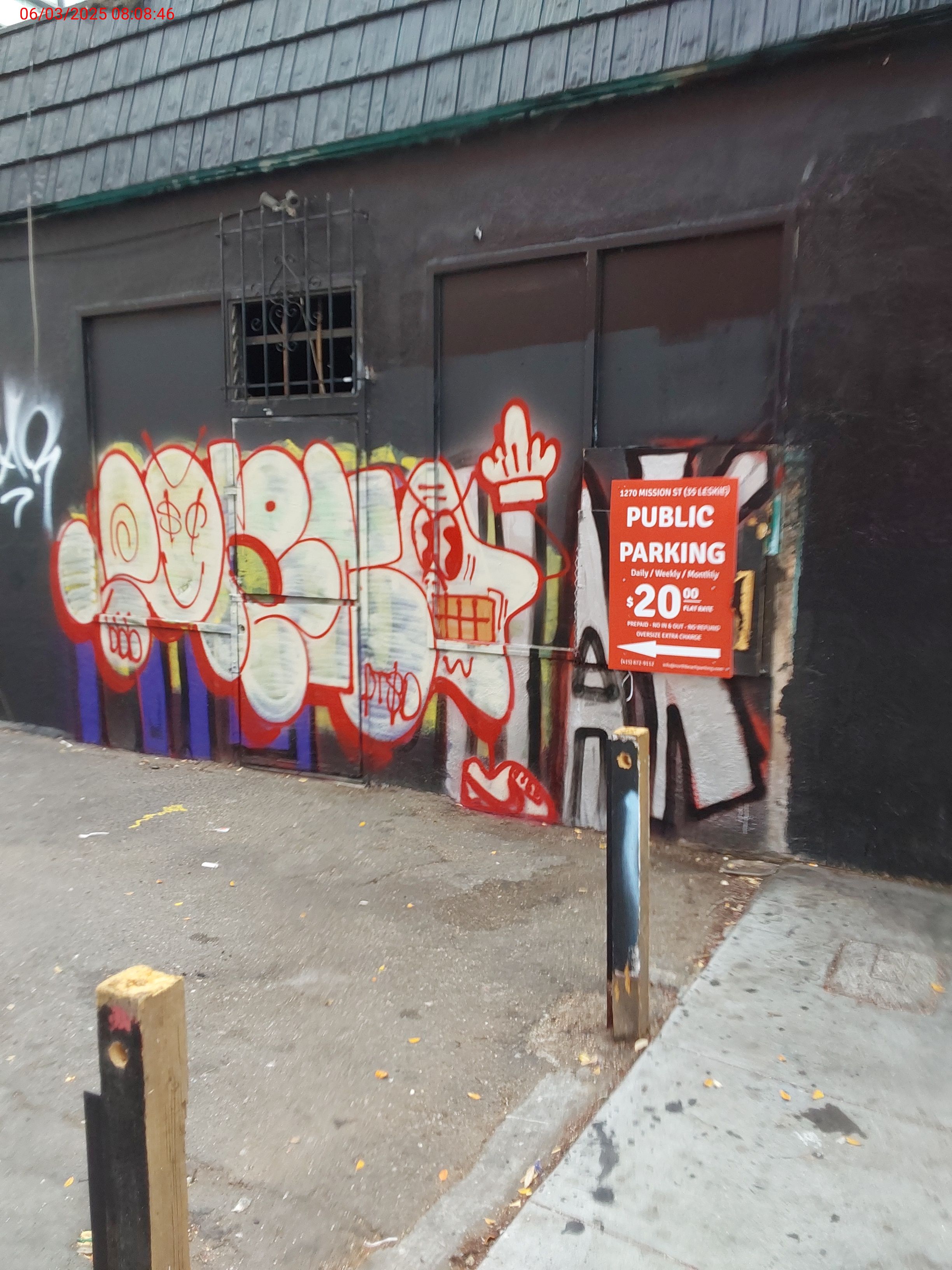 Graffiti at 1278 MISSION ST