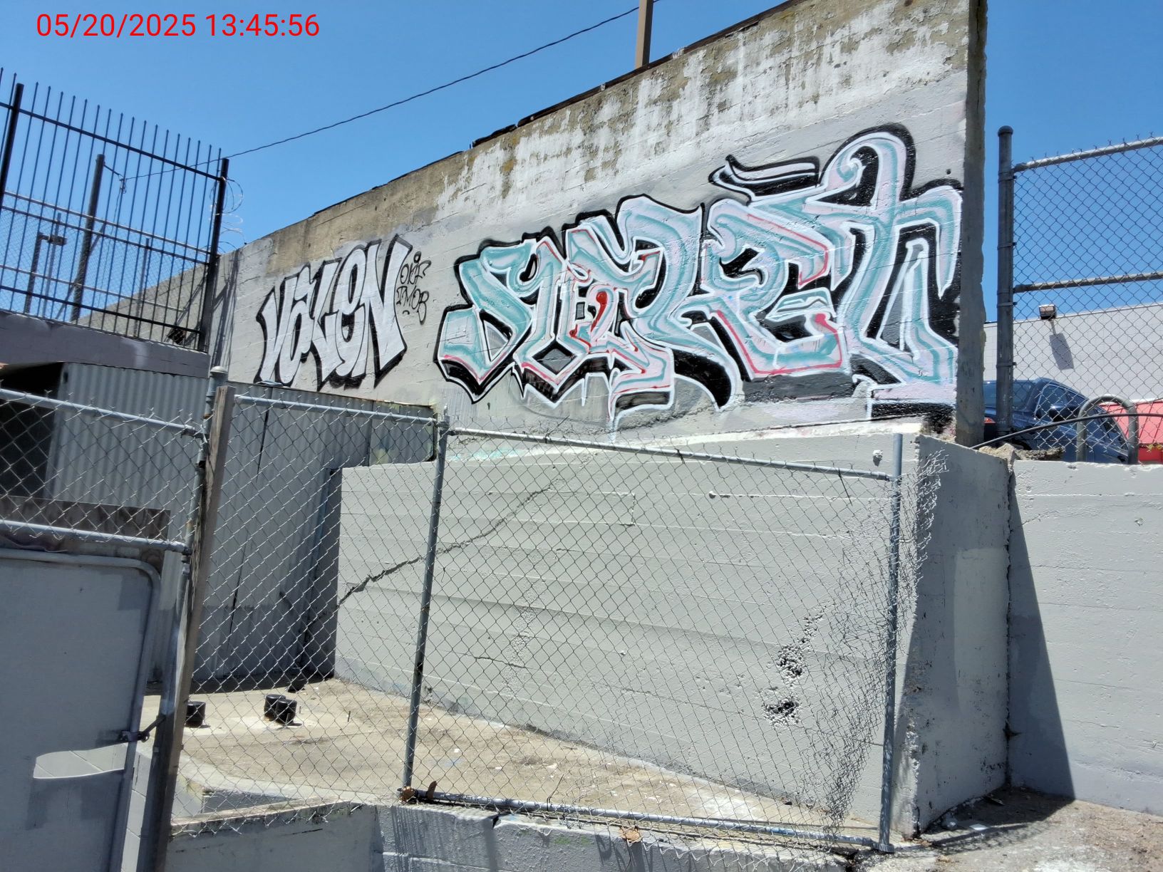 Graffiti at 2670 Geary Blvd