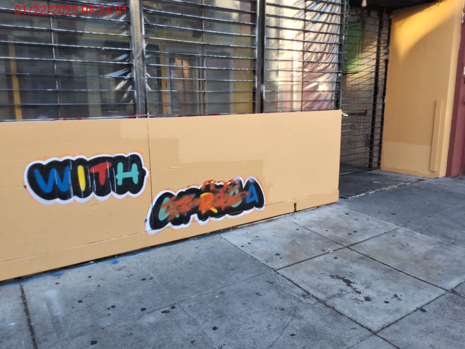 Graffiti at 2243 MISSION ST