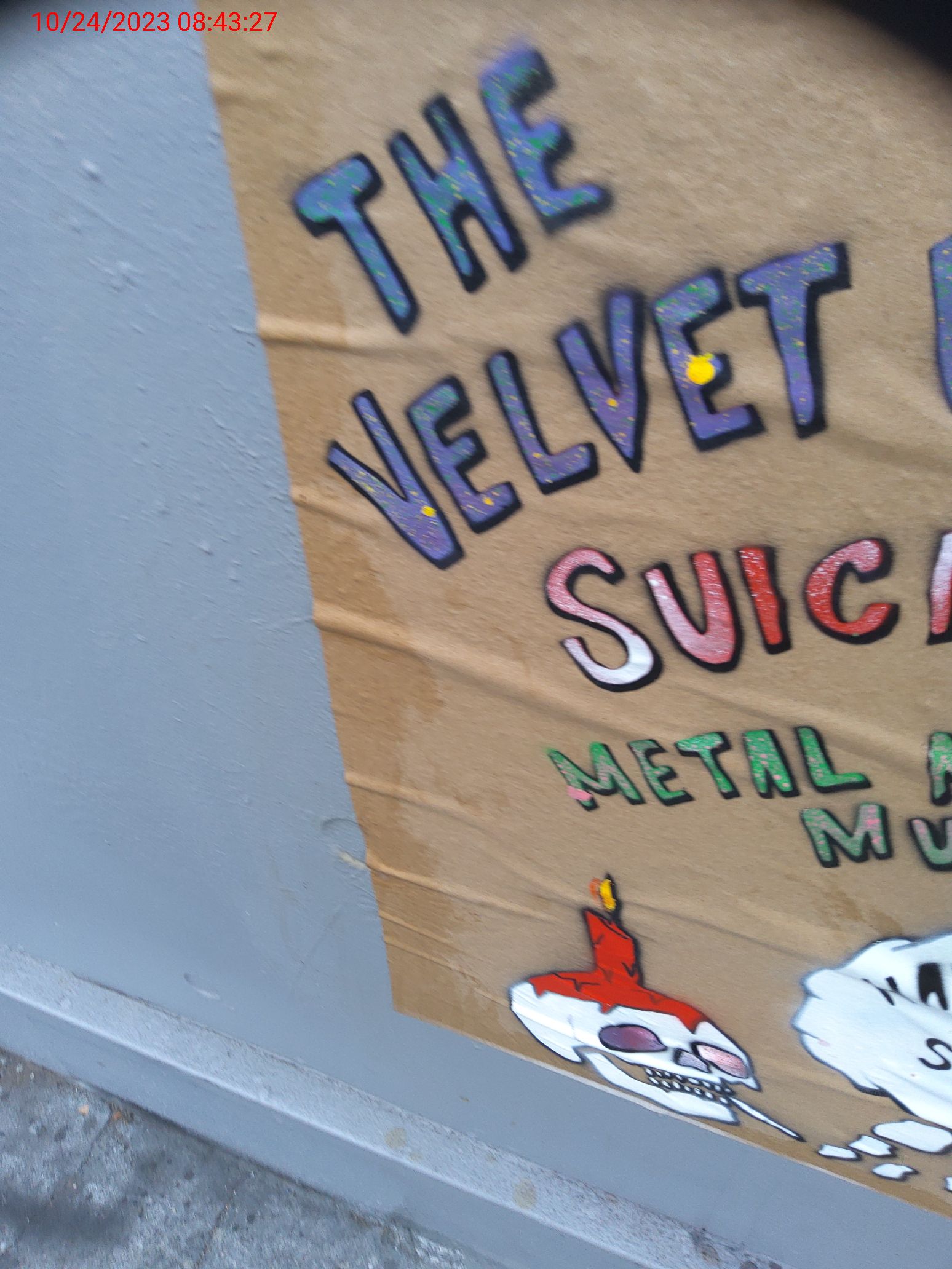 Graffiti at 593 VALENCIA ST