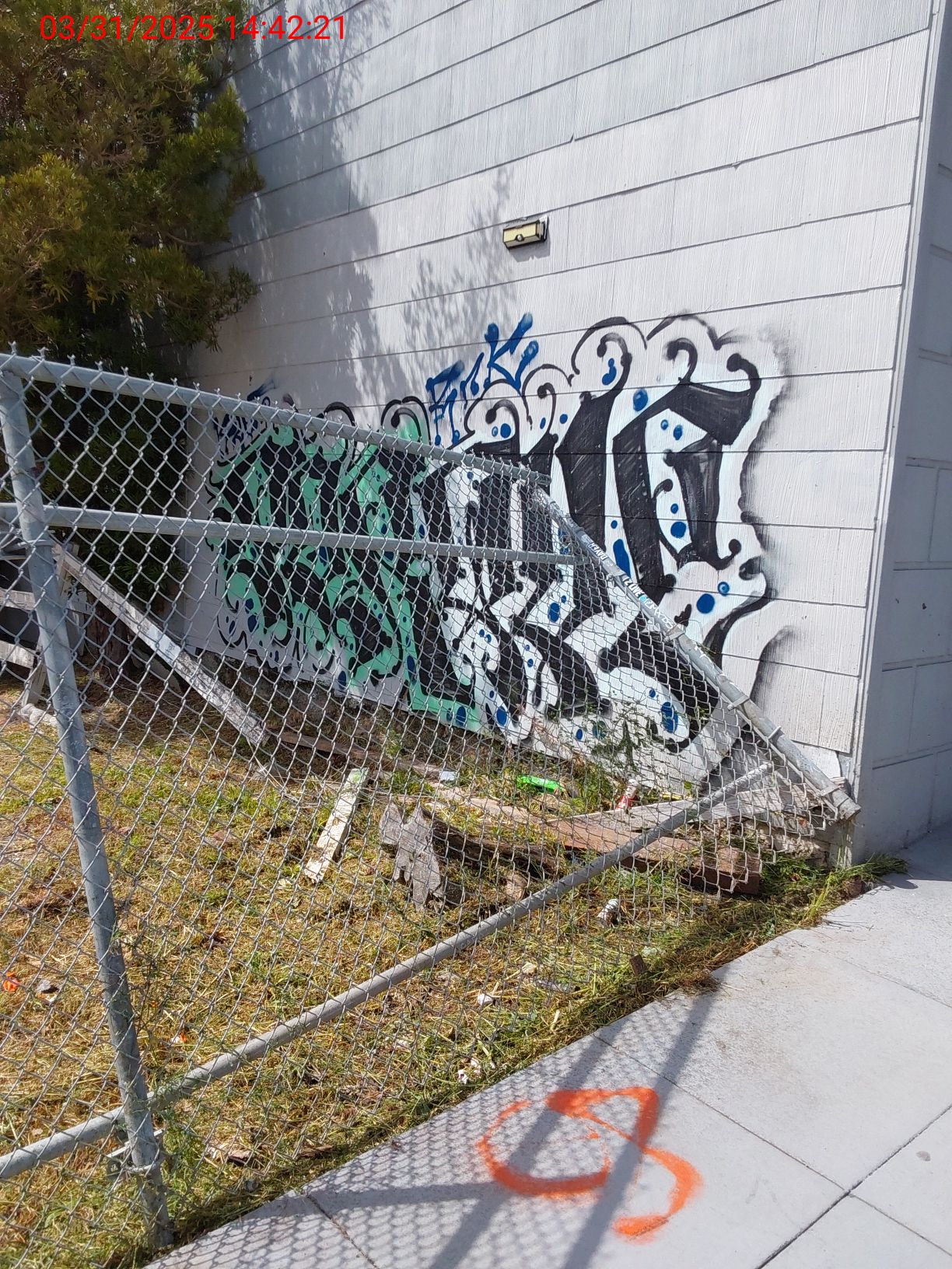 Graffiti at 2645 Van Ness Ave