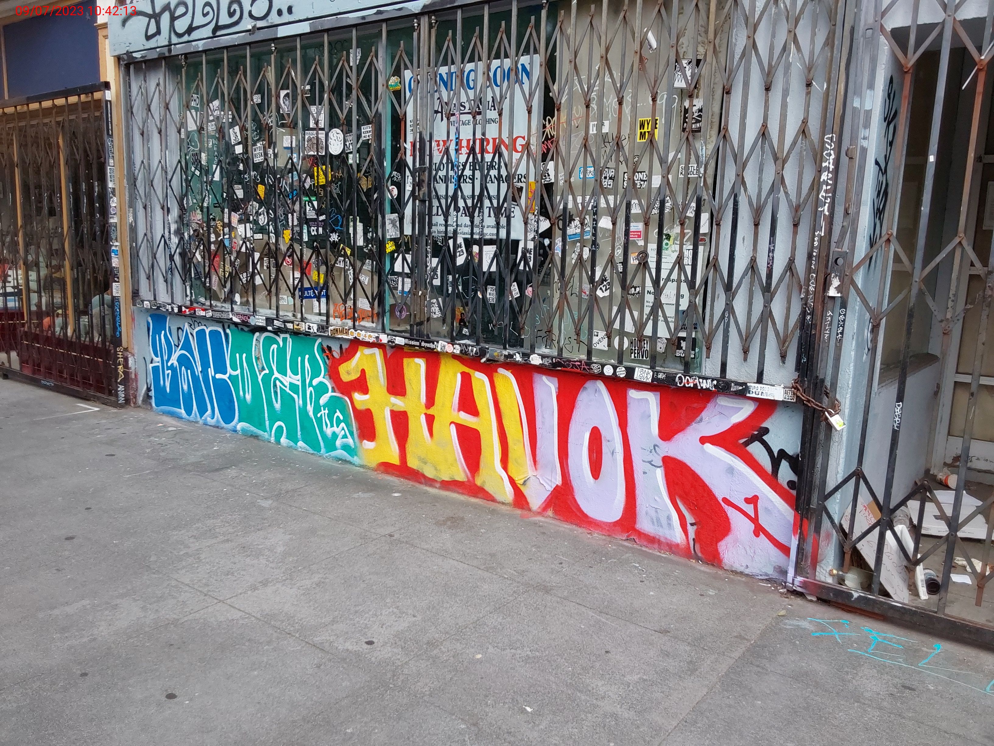 Graffiti at 1670 Haight St